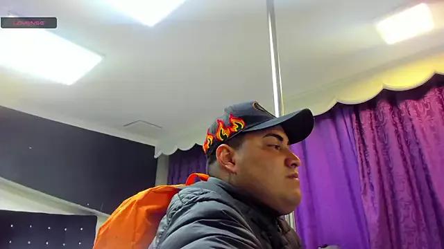 Cloee_and_Billy from StripChat is Freechat