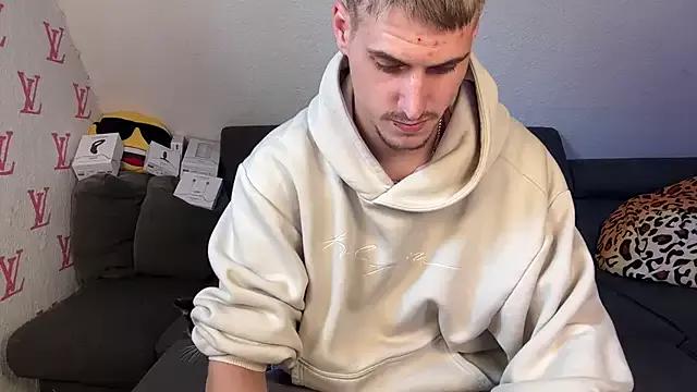 Cookieboy88 from StripChat is Freechat