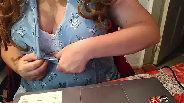 Cora_Maro from StripChat is Freechat