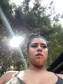 Coral-lee from StripChat is Freechat