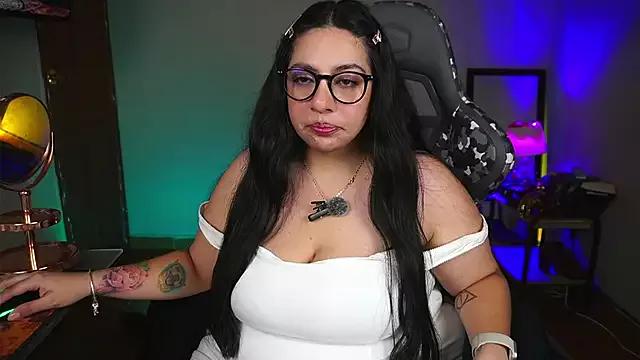 Check out our webcam shows gallery and message on a personal level with our sweet squirt cams hosts, showing off their natural physiques and sex toys.