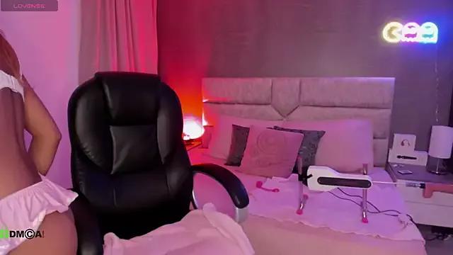 Check out our webcam shows gallery and message on a personal level with our sweet squirt cams hosts, showing off their natural physiques and sex toys.
