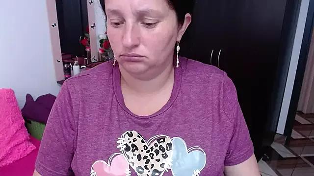 Check out our webcam shows gallery and message on a personal level with our sweet squirt cams hosts, showing off their natural physiques and sex toys.