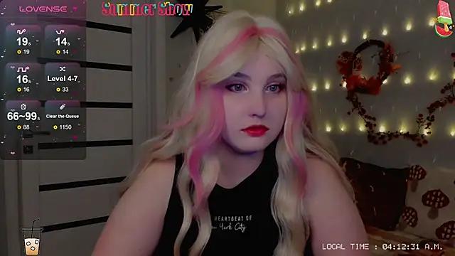Check out our webcam shows gallery and message on a personal level with our sweet squirt cams hosts, showing off their natural physiques and sex toys.