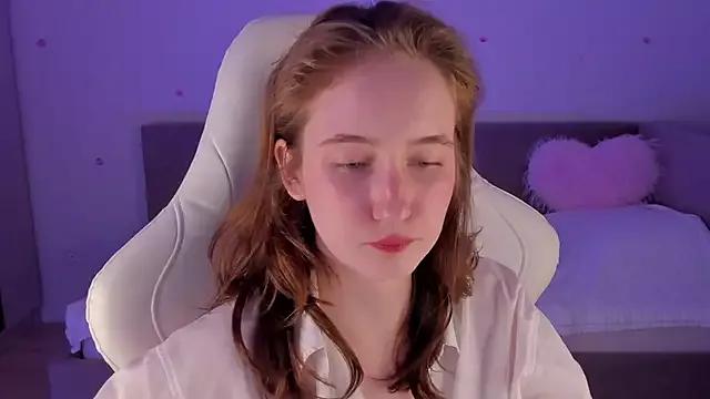 CrystalSoul_ from StripChat is Freechat