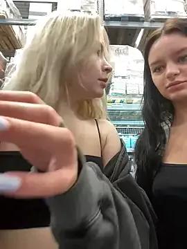 Photos of Cum_girlss from StripChat is Freechat