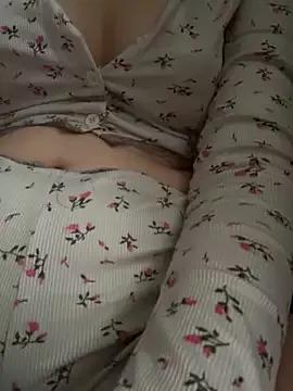 Photos of Cumonmme from StripChat is Freechat