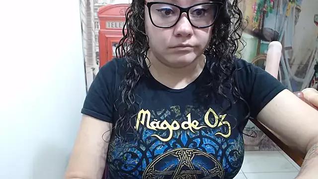 curly_greeneyed from StripChat is Freechat