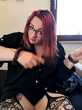 CurvyVampire from StripChat is Freechat