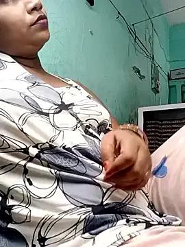 Cute-Aanya from StripChat is Freechat