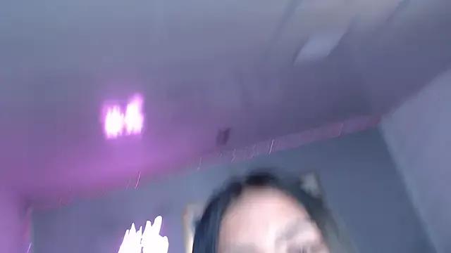 Cute_Martina_v from StripChat is Freechat