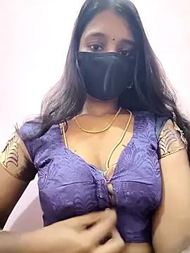 Cuteemoon from StripChat is Freechat