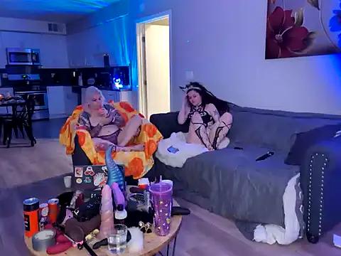 Check out our webcam shows gallery and message on a personal level with our sweet squirt cams hosts, showing off their natural physiques and sex toys.