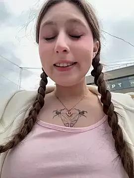 Photos of cuteperseon from StripChat is Freechat
