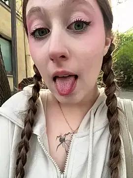 Photos of cuteperseon from StripChat is Freechat