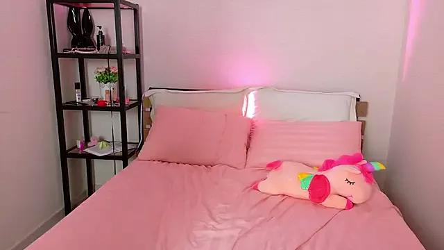 Check out our webcam shows gallery and message on a personal level with our sweet squirt cams hosts, showing off their natural physiques and sex toys.