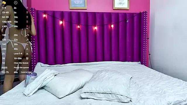Check out our webcam shows gallery and message on a personal level with our sweet squirt cams hosts, showing off their natural physiques and sex toys.