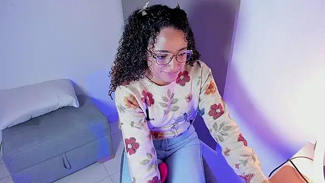 DAHLIA_BROWNIE from StripChat is Freechat