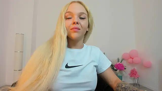 Daisy_Abby from StripChat is Freechat