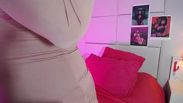 Check out our webcam shows gallery and message on a personal level with our sweet squirt cams hosts, showing off their natural physiques and sex toys.