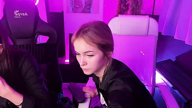 DakotaaJohnnson from StripChat is Freechat