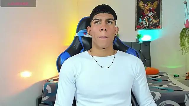 Damian_latinxxx from StripChat is Freechat
