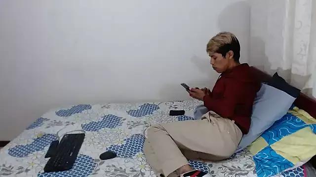 dani07-yalver from StripChat is Freechat