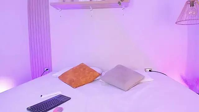 Check out our webcam shows gallery and message on a personal level with our sweet squirt cams hosts, showing off their natural physiques and sex toys.
