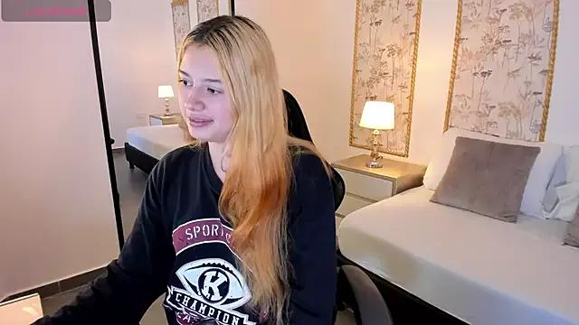 daniand_ from StripChat is Freechat