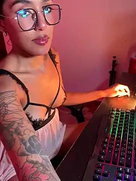 Check out our webcam shows gallery and message on a personal level with our sweet squirt cams hosts, showing off their natural physiques and sex toys.