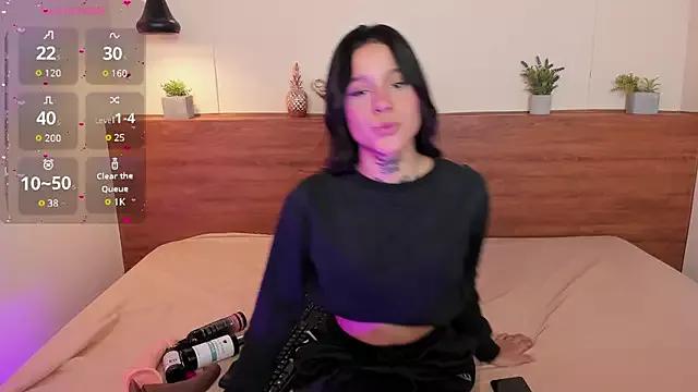 Check out our webcam shows gallery and message on a personal level with our sweet squirt cams hosts, showing off their natural physiques and sex toys.