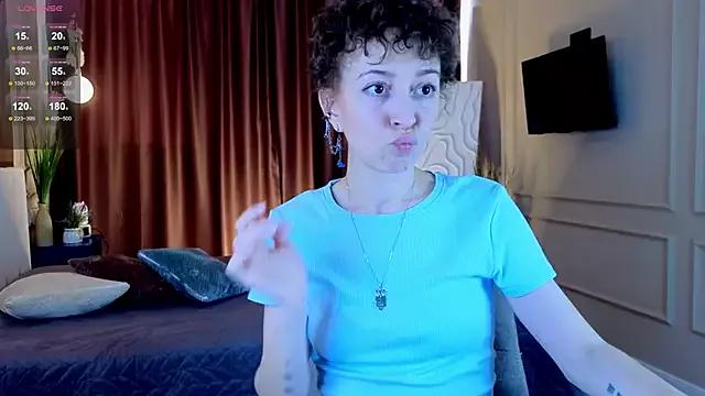 daniellia_ from StripChat is Freechat