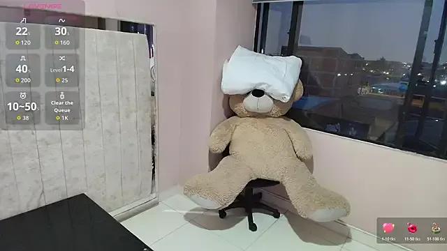 Check out our webcam shows gallery and message on a personal level with our sweet squirt cams hosts, showing off their natural physiques and sex toys.