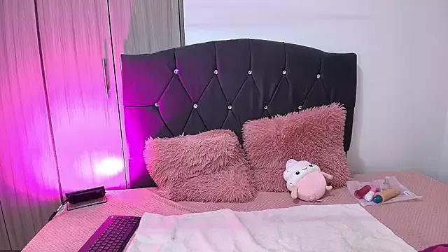 Check out our webcam shows gallery and message on a personal level with our sweet squirt cams hosts, showing off their natural physiques and sex toys.