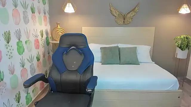 danne_bratz from StripChat is Freechat