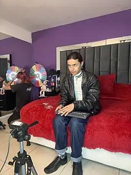Check out our webcam shows gallery and message on a personal level with our sweet squirt cams hosts, showing off their natural physiques and sex toys.