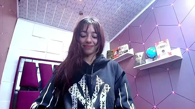 Daphnne_Stone from StripChat is Freechat