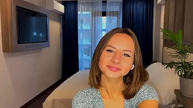 DarleneWest from StripChat is Freechat