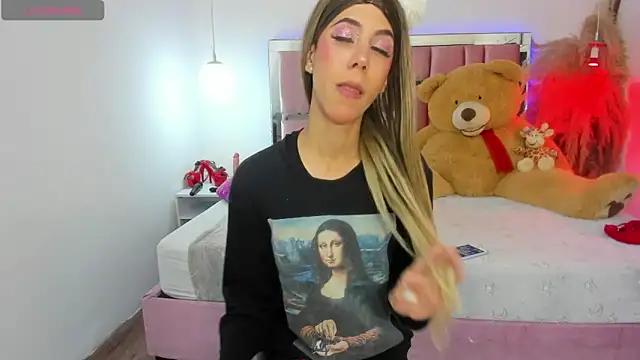 darlyn_tenderhot_ from StripChat is Freechat