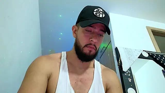 Davesoldier213 from StripChat is Freechat