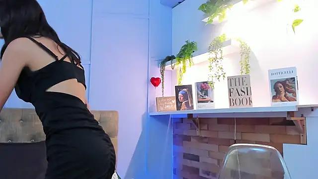 Check out our webcam shows gallery and message on a personal level with our sweet squirt cams hosts, showing off their natural physiques and sex toys.