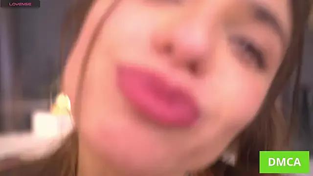 Photos of Deeptalkss from StripChat is Freechat