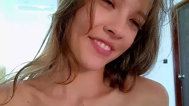 DemiDee from StripChat is Freechat