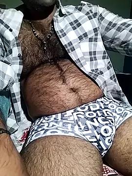 DesiBlackBull from StripChat is Freechat
