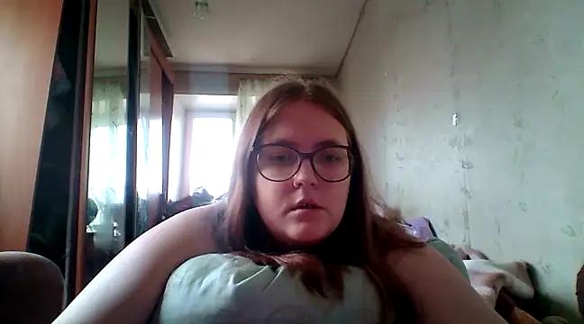DesireMelissa from StripChat is Freechat