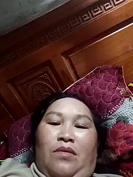 Diana83 from StripChat is Freechat