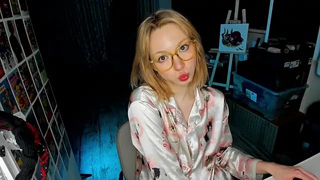 Check out our webcam shows gallery and message on a personal level with our sweet squirt cams hosts, showing off their natural physiques and sex toys.