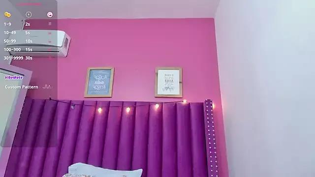 dirtymommy_ from StripChat is Freechat