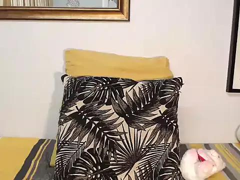 DollErotica69 from StripChat