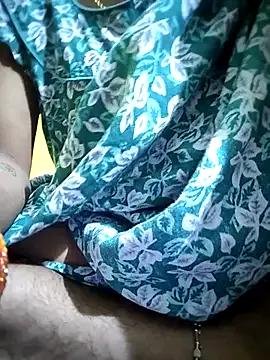 dollguriya from StripChat is Freechat